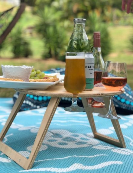 FOLDING PICNIC/WINE TABLES - ROUND | Daydream Leisure Furniture
