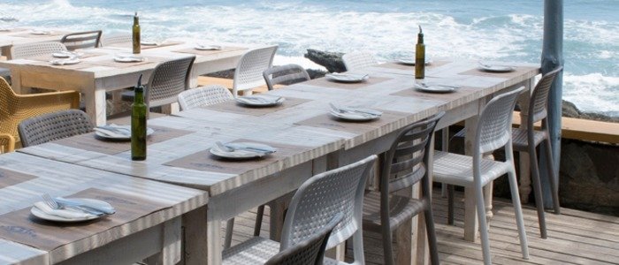 outdoor table setting with nardi furniture