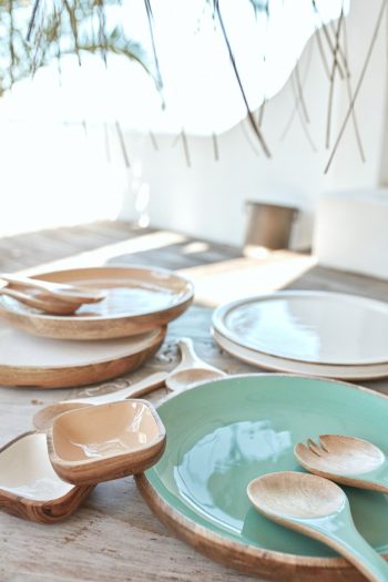 ACACIA WOOD AND ENAMEL 'SAVANNAH' PLATTER | Daydream Leisure Furniture