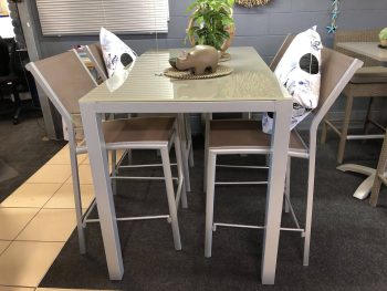 GLASS POST LEG ALUMINIUM - BAR TABLES | Daydream Leisure Furniture