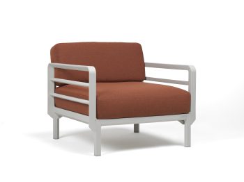 Nardi Maximo Outdoor Sofa Chair with Arms (Poltrana) | Daydream Leisure Furniture
