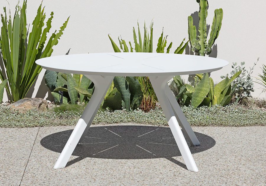 Round Outdoor Table Styling Ideas for Every Season | Daydream Leisure Furniture