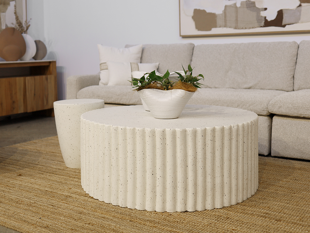 Round Outdoor Table Styling Ideas for Every Season | Daydream Leisure Furniture Round Outdoor Table Styling Ideas for Every Season | Daydream Leisure Furniture